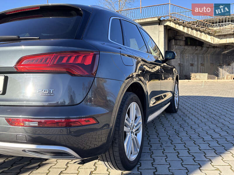 Внедорожник / Кроссовер Audi Q5 2017 в Дрогобыче