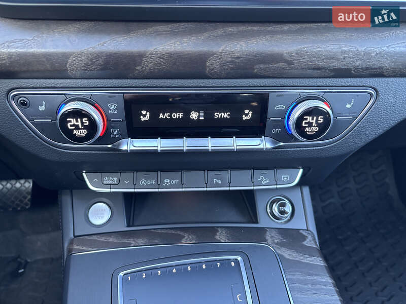 Внедорожник / Кроссовер Audi Q5 2017 в Дрогобыче