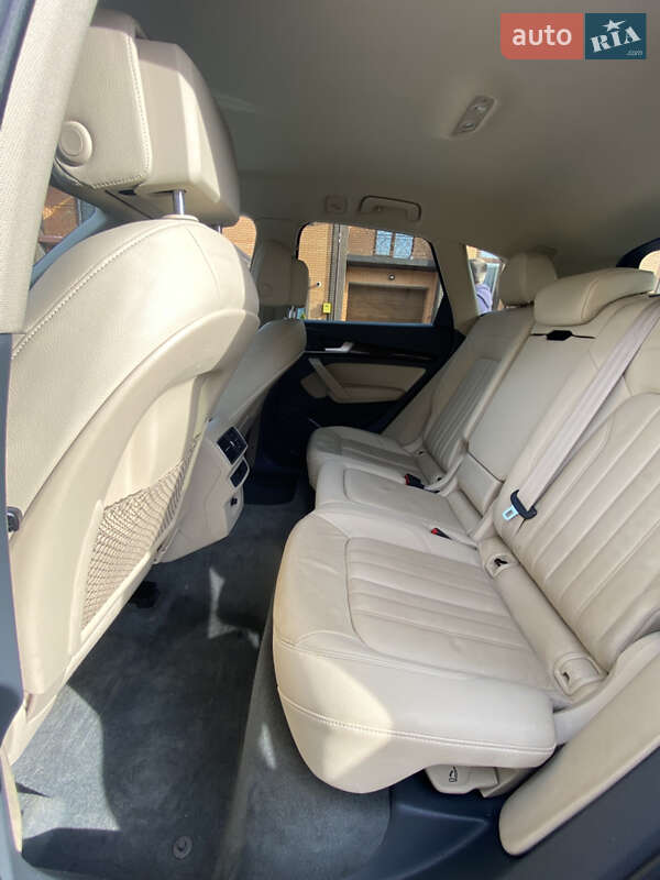 Внедорожник / Кроссовер Audi Q5 2018 в Виннице