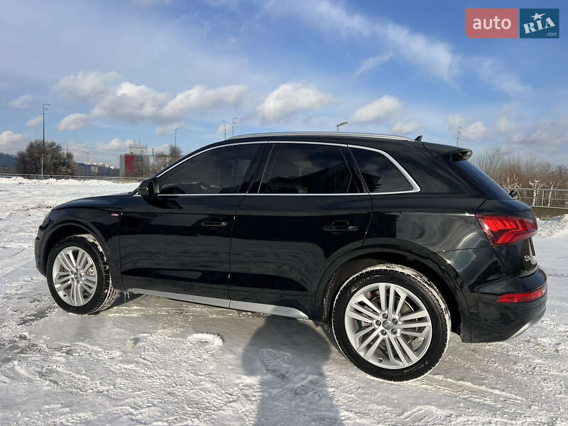 Внедорожник / Кроссовер Audi Q5 2019 в Киеве