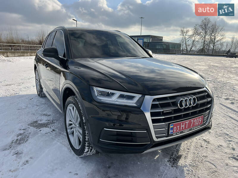 Внедорожник / Кроссовер Audi Q5 2019 в Киеве