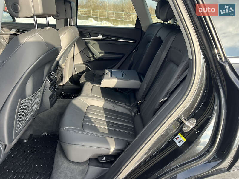 Внедорожник / Кроссовер Audi Q5 2019 в Киеве