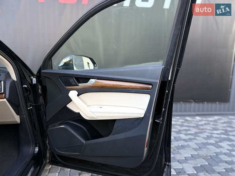 Внедорожник / Кроссовер Audi Q5 2021 в Львове