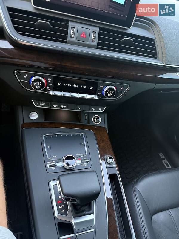 Внедорожник / Кроссовер Audi Q5 2020 в Львове