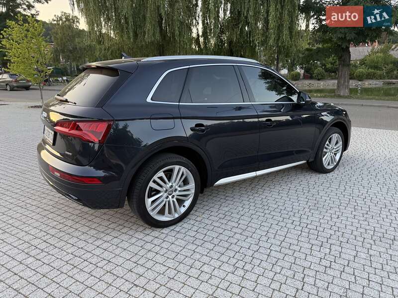 Внедорожник / Кроссовер Audi Q5 2020 в Львове