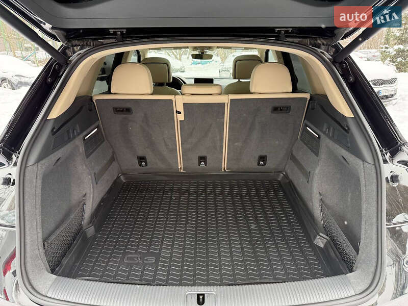 Внедорожник / Кроссовер Audi Q5 2017 в Львове