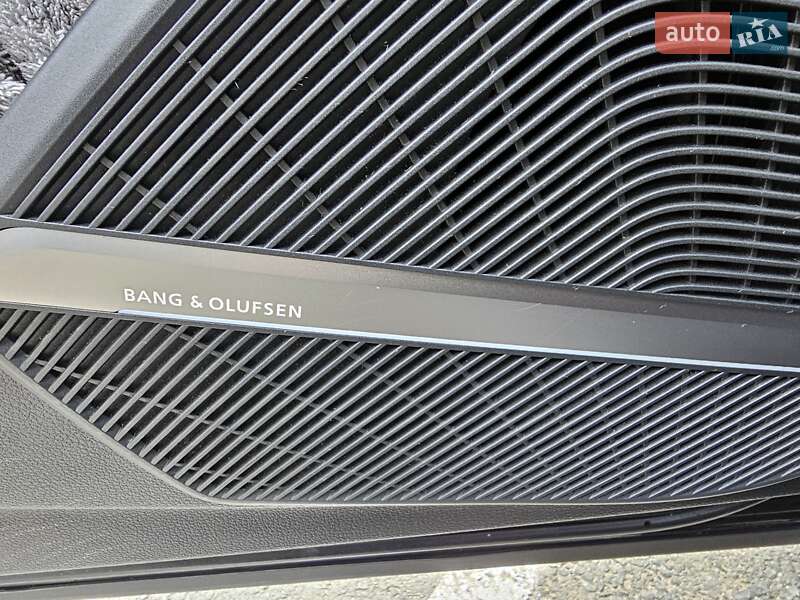 Внедорожник / Кроссовер Audi Q5 2019 в Одессе