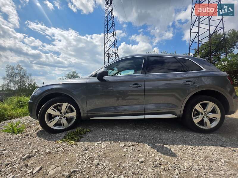 Внедорожник / Кроссовер Audi Q5 2018 в Днепре