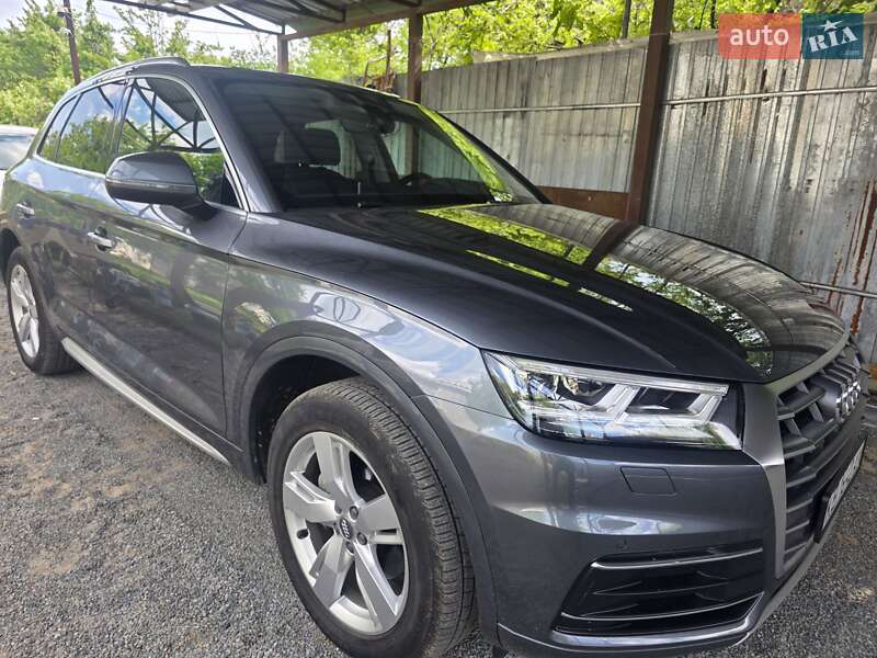 Внедорожник / Кроссовер Audi Q5 2018 в Днепре