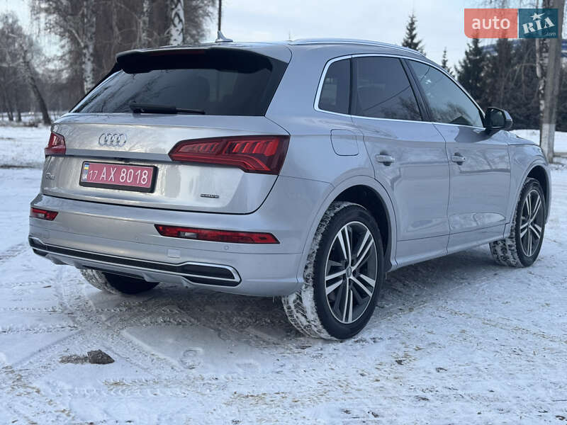 Внедорожник / Кроссовер Audi Q5 2019 в Лубнах