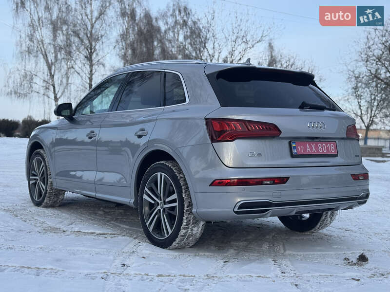 Внедорожник / Кроссовер Audi Q5 2019 в Лубнах
