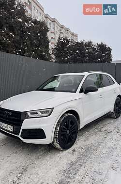 Позашляховик / Кросовер Audi Q5 2017 в Львові