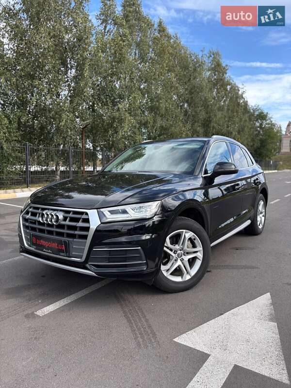 Внедорожник / Кроссовер Audi Q5 2018 в Белогородке
