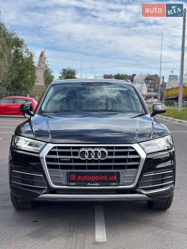 Внедорожник / Кроссовер Audi Q5 2018 в Белогородке