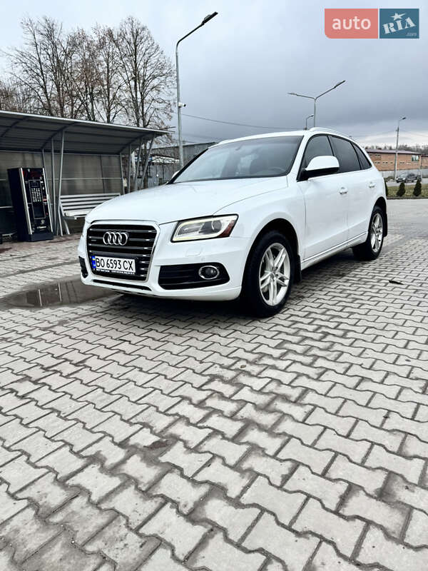 Внедорожник / Кроссовер Audi Q5 2012 в Тернополе