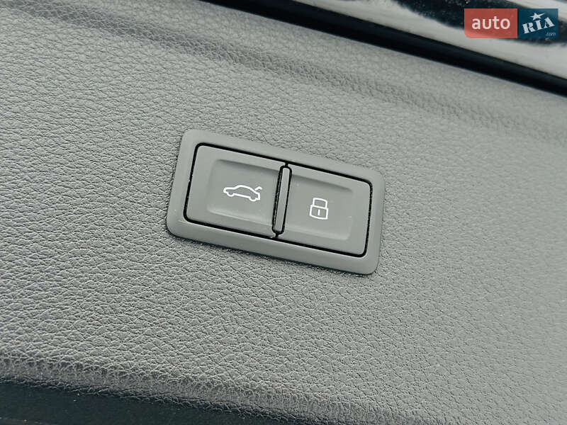 Внедорожник / Кроссовер Audi Q5 2019 в Харькове