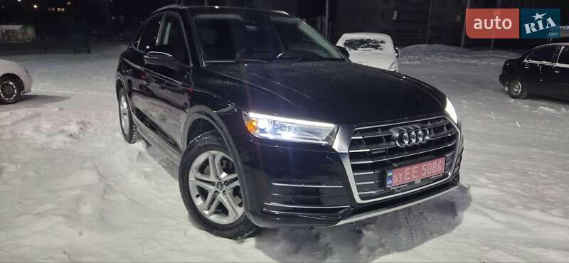 Внедорожник / Кроссовер Audi Q5 2018 в Днепре