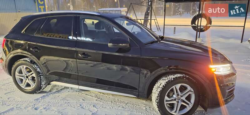 Внедорожник / Кроссовер Audi Q5 2018 в Днепре