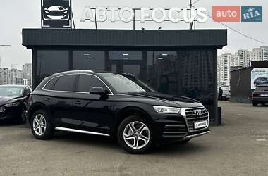 Позашляховик / Кросовер Audi Q5 2019 в Києві