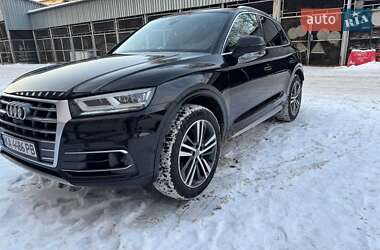 Внедорожник / Кроссовер Audi Q5 2020 в Киеве