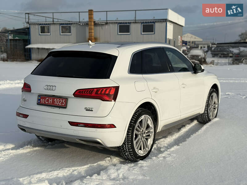 Внедорожник / Кроссовер Audi Q5 2018 в Киеве