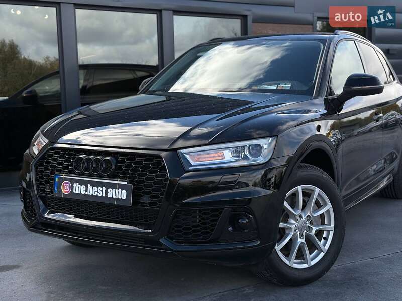 Внедорожник / Кроссовер Audi Q5 2017 в Ровно