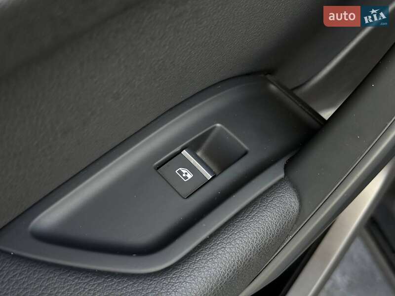 Внедорожник / Кроссовер Audi Q5 2017 в Ровно