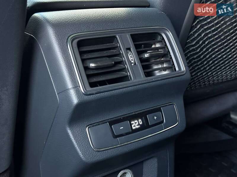 Внедорожник / Кроссовер Audi Q5 2017 в Ровно