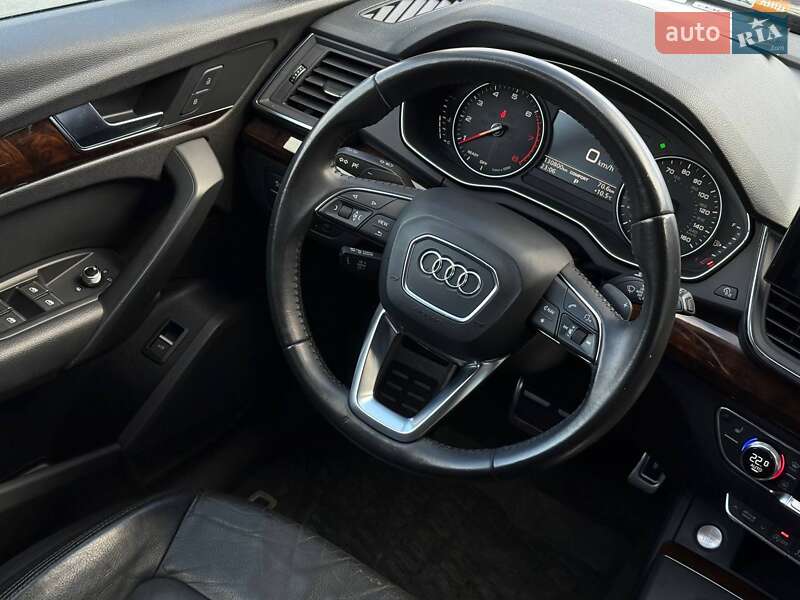 Внедорожник / Кроссовер Audi Q5 2017 в Ровно