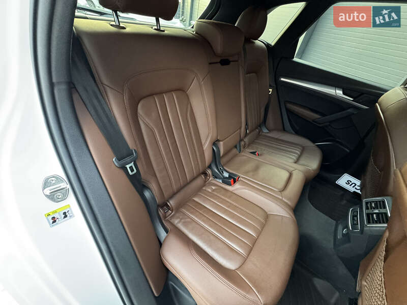 Внедорожник / Кроссовер Audi Q5 2018 в Киеве