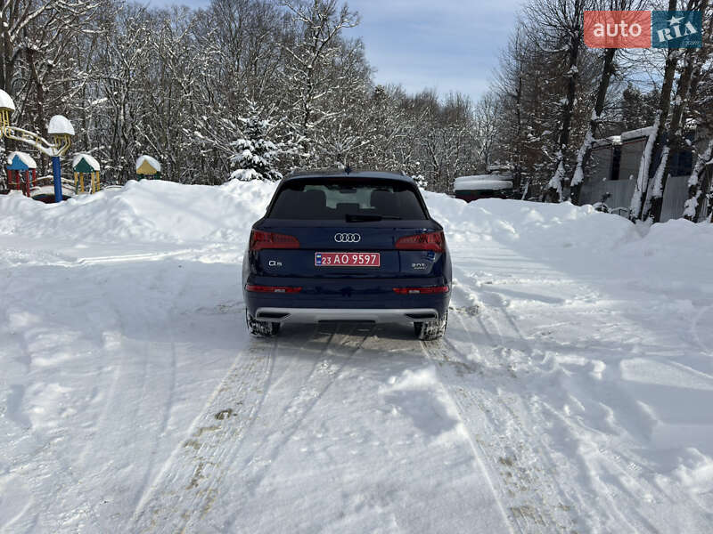 Внедорожник / Кроссовер Audi Q5 2018 в Тернополе