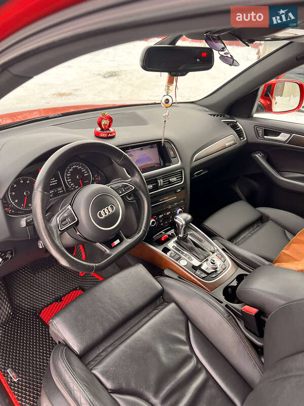 Внедорожник / Кроссовер Audi Q5 2014 в Костополе