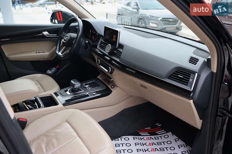 Внедорожник / Кроссовер Audi Q5 2018 в Львове