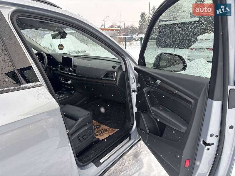 Внедорожник / Кроссовер Audi Q5 2018 в Стрые