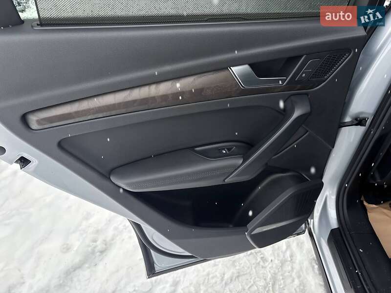 Внедорожник / Кроссовер Audi Q5 2018 в Стрые