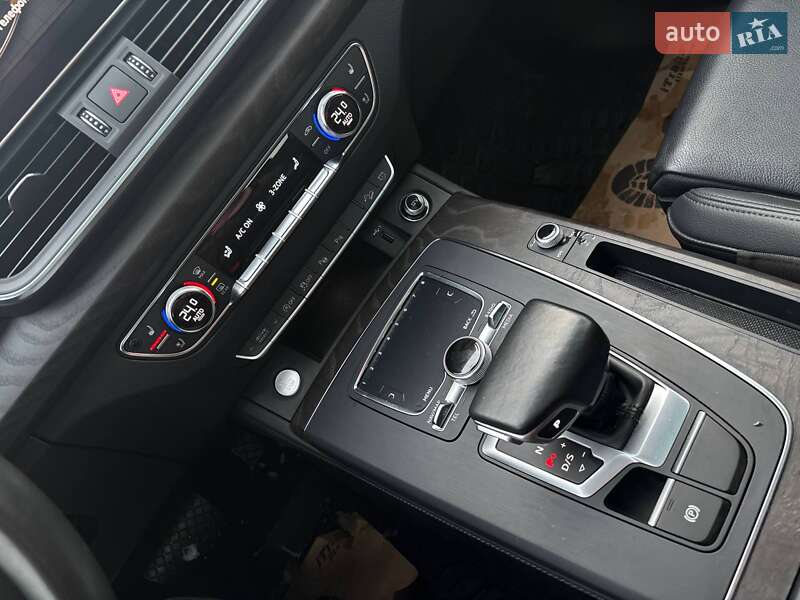 Внедорожник / Кроссовер Audi Q5 2018 в Стрые