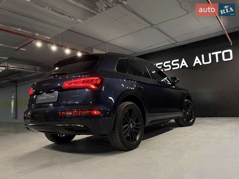 Внедорожник / Кроссовер Audi Q5 2018 в Одессе