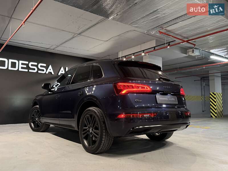 Внедорожник / Кроссовер Audi Q5 2018 в Одессе