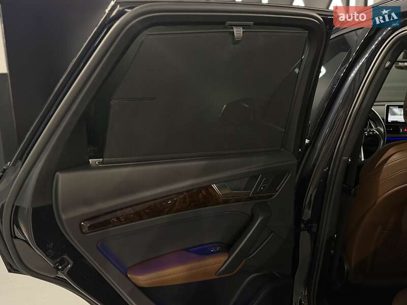 Внедорожник / Кроссовер Audi Q5 2018 в Одессе