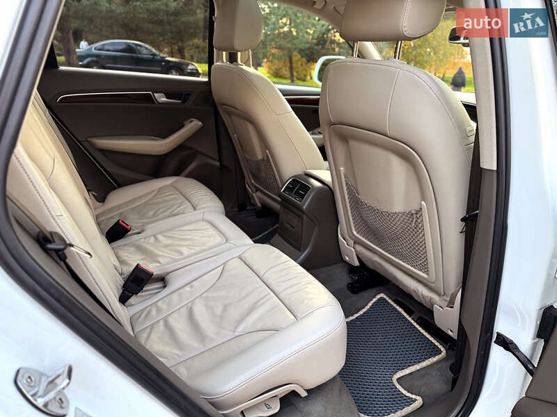 Внедорожник / Кроссовер Audi Q5 2011 в Дрогобыче