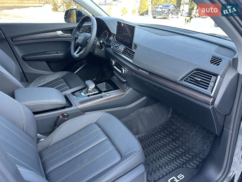 Внедорожник / Кроссовер Audi Q5 2023 в Сумах