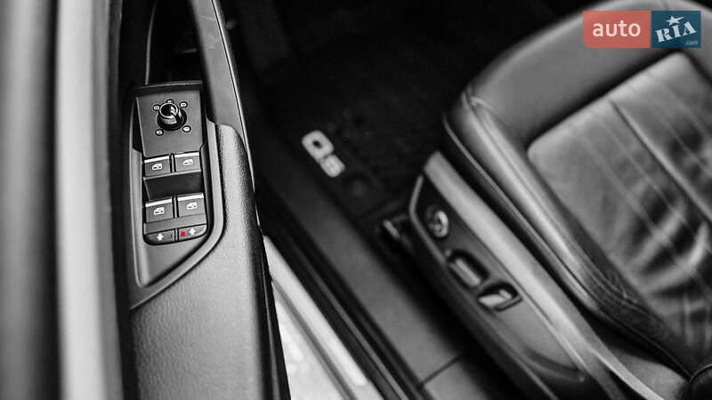 Внедорожник / Кроссовер Audi Q5 2020 в Ровно фото 27 Внедорожник / Кроссовер Audi Q5 2020 в Ровно