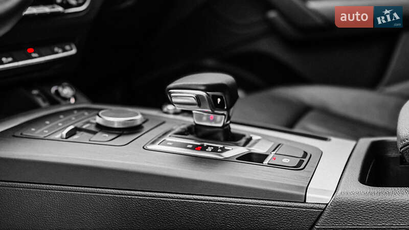 Внедорожник / Кроссовер Audi Q5 2020 в Ровно фото 40 Внедорожник / Кроссовер Audi Q5 2020 в Ровно