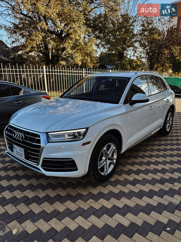 Внедорожник / Кроссовер Audi Q5 2018 в Николаеве