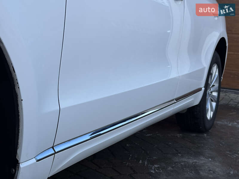 Внедорожник / Кроссовер Audi Q5 2015 в Коломые