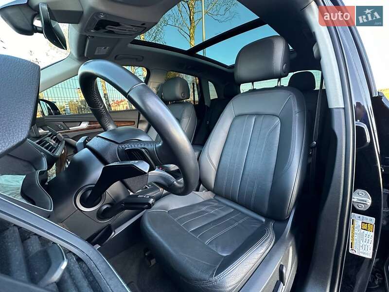 Внедорожник / Кроссовер Audi Q5 2017 в Солонке