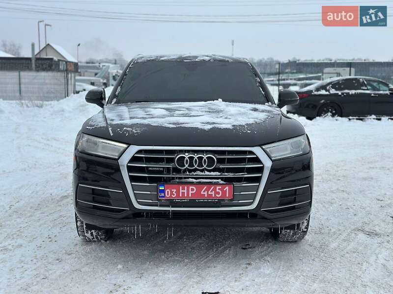 Внедорожник / Кроссовер Audi Q5 2017 в Луцке