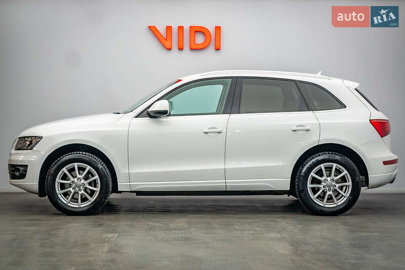 Внедорожник / Кроссовер Audi Q5 2011 в Киеве