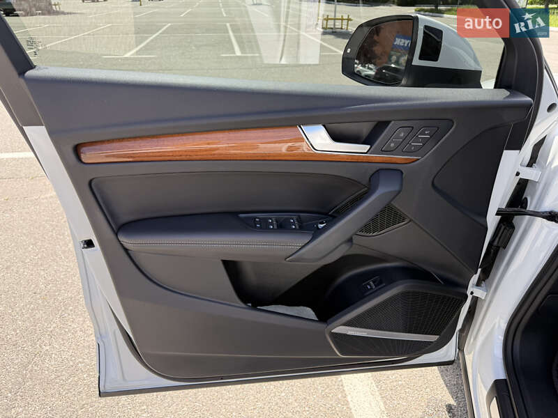 Внедорожник / Кроссовер Audi Q5 2023 в Броварах