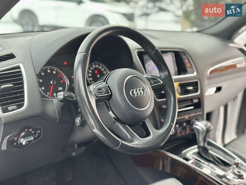 Внедорожник / Кроссовер Audi Q5 2015 в Киеве